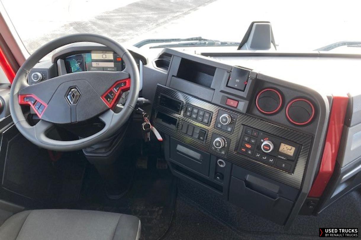 Renault Trucks T High
                                            520