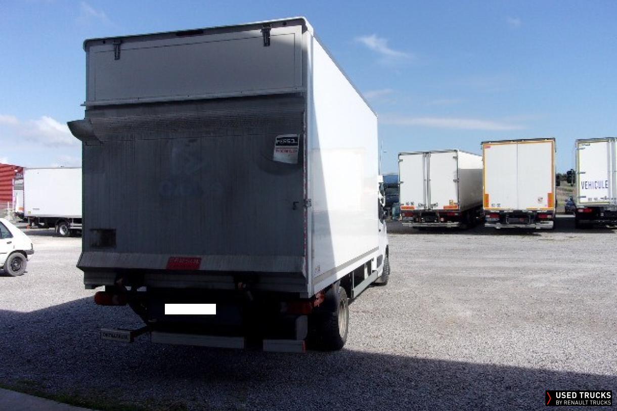 Renault Trucks Master 