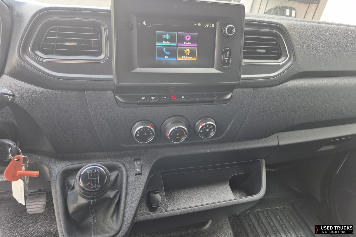 Renault Master 145
