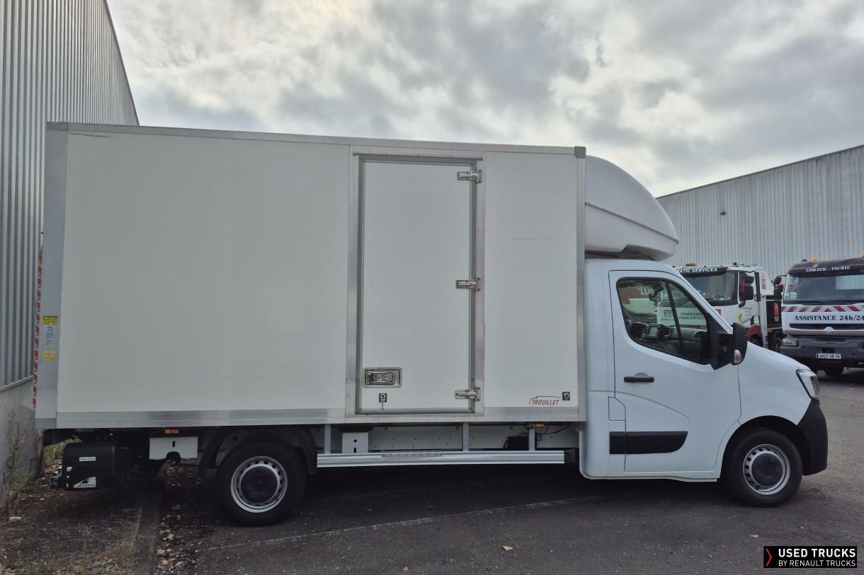 Renault Master 145