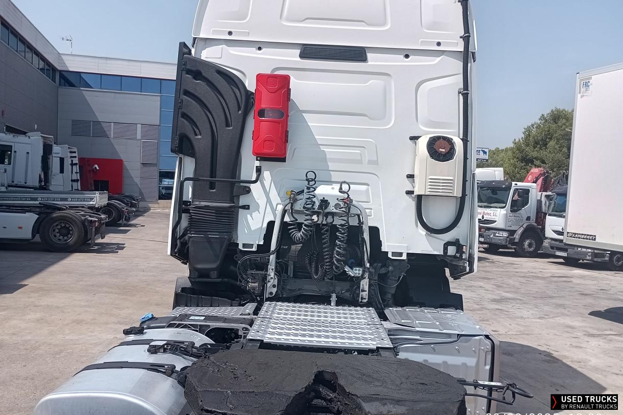 Renault Trucks T 440