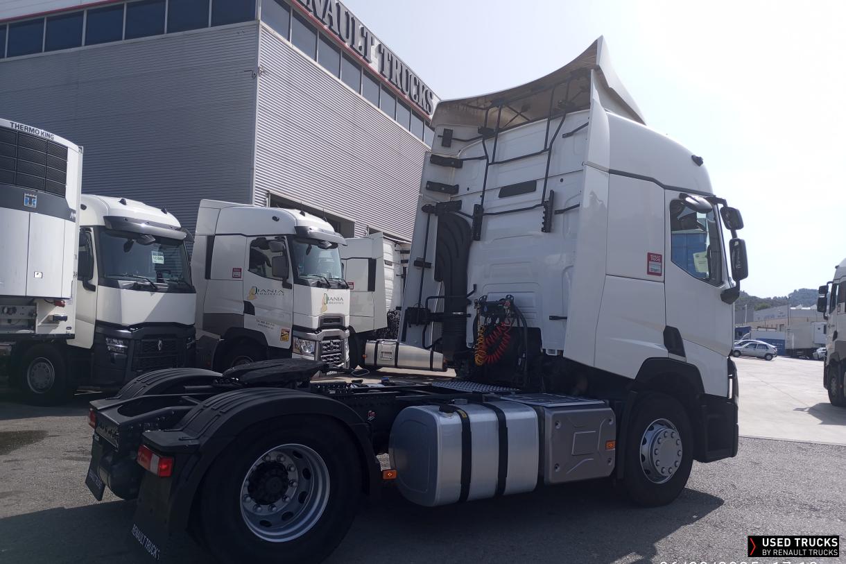 Renault Trucks T 440