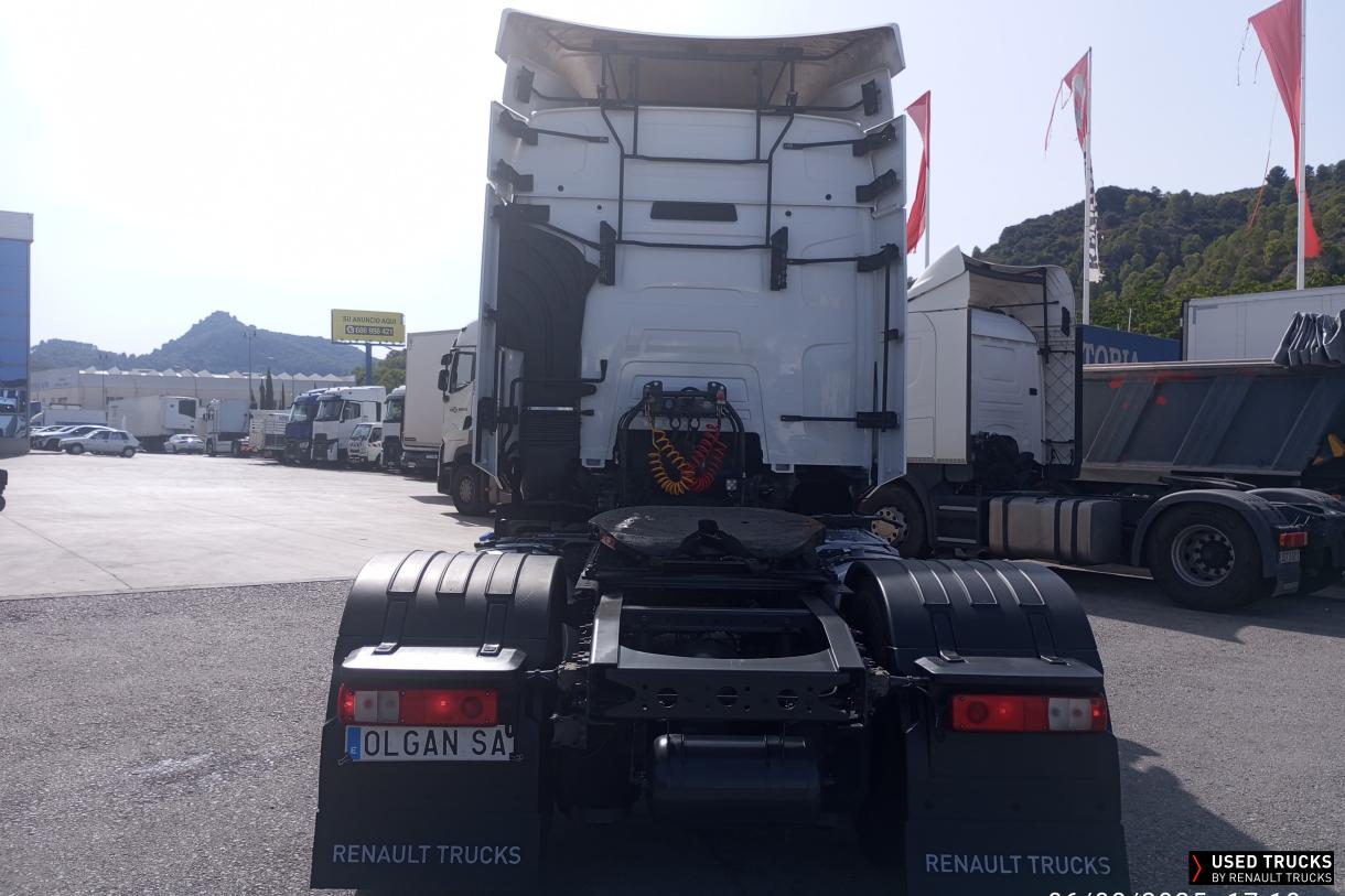 Renault Trucks T 440