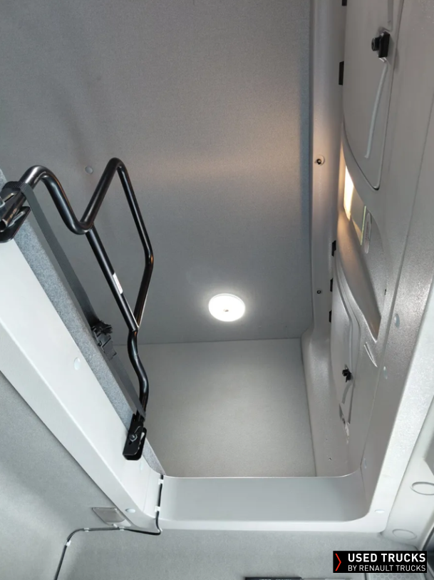 Renault Trucks D 210