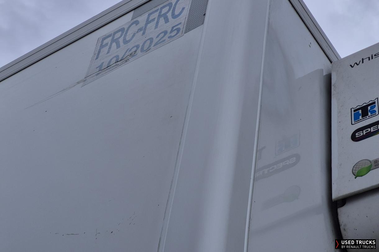 Renault Trucks D Wide 320