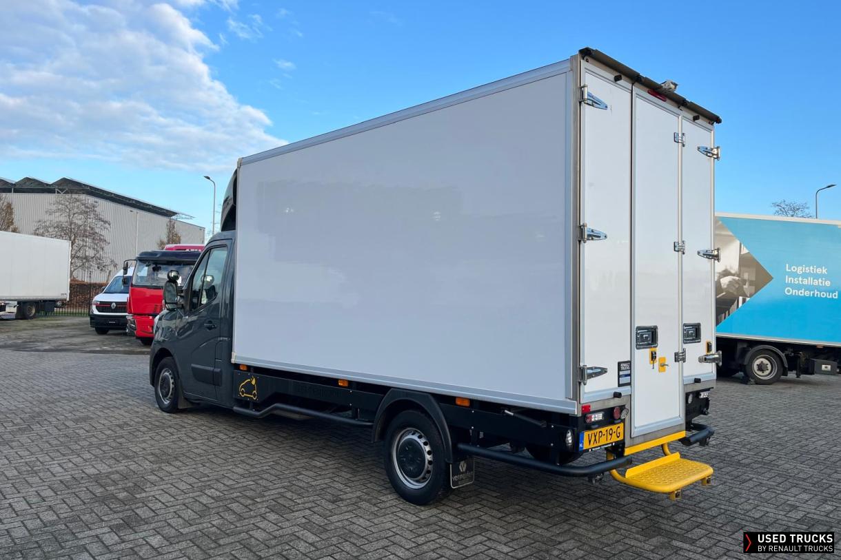 Renault Trucks Master 76