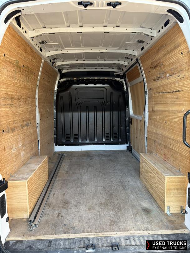 Renault Trucks Master 135