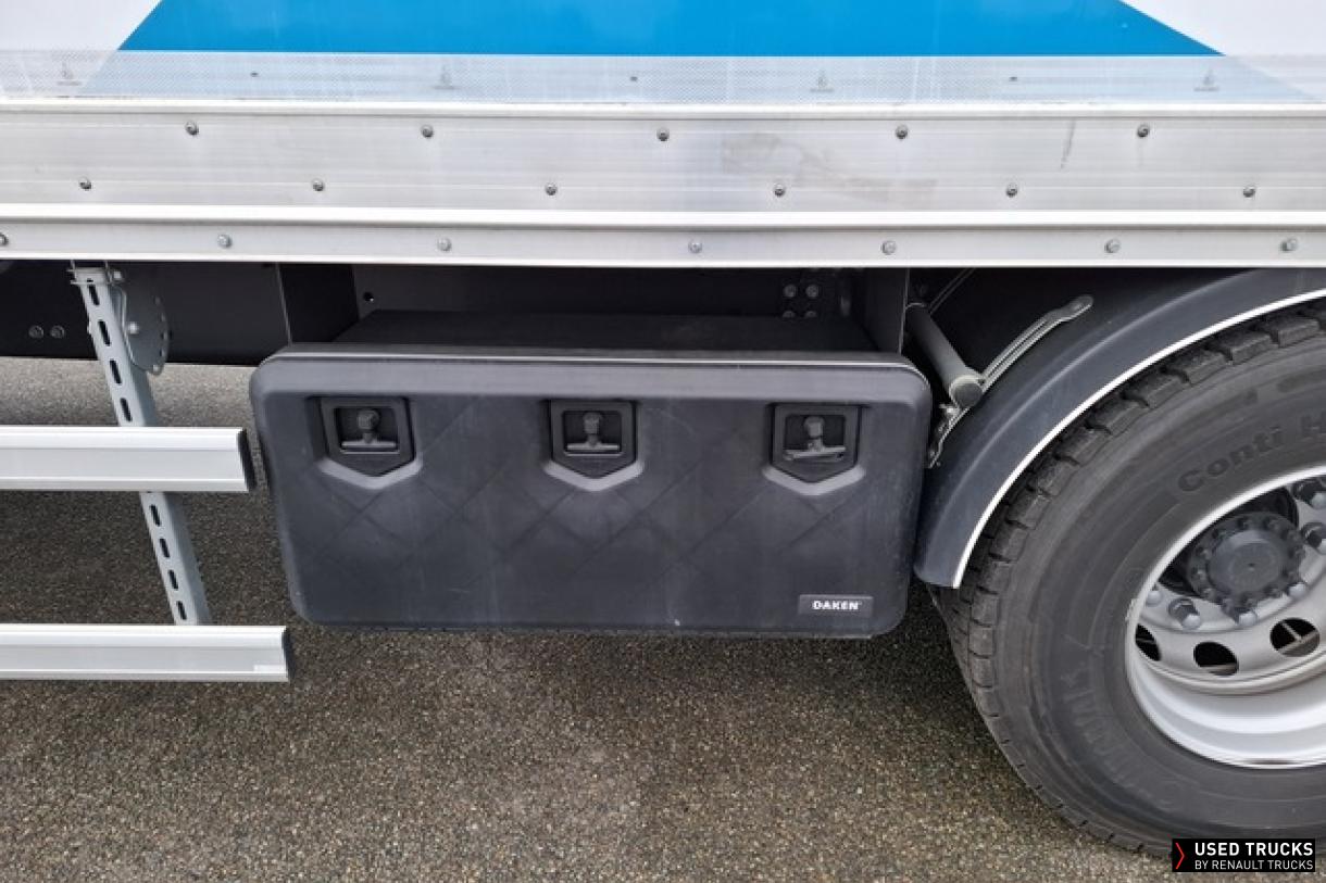 Renault Trucks D Wide 320