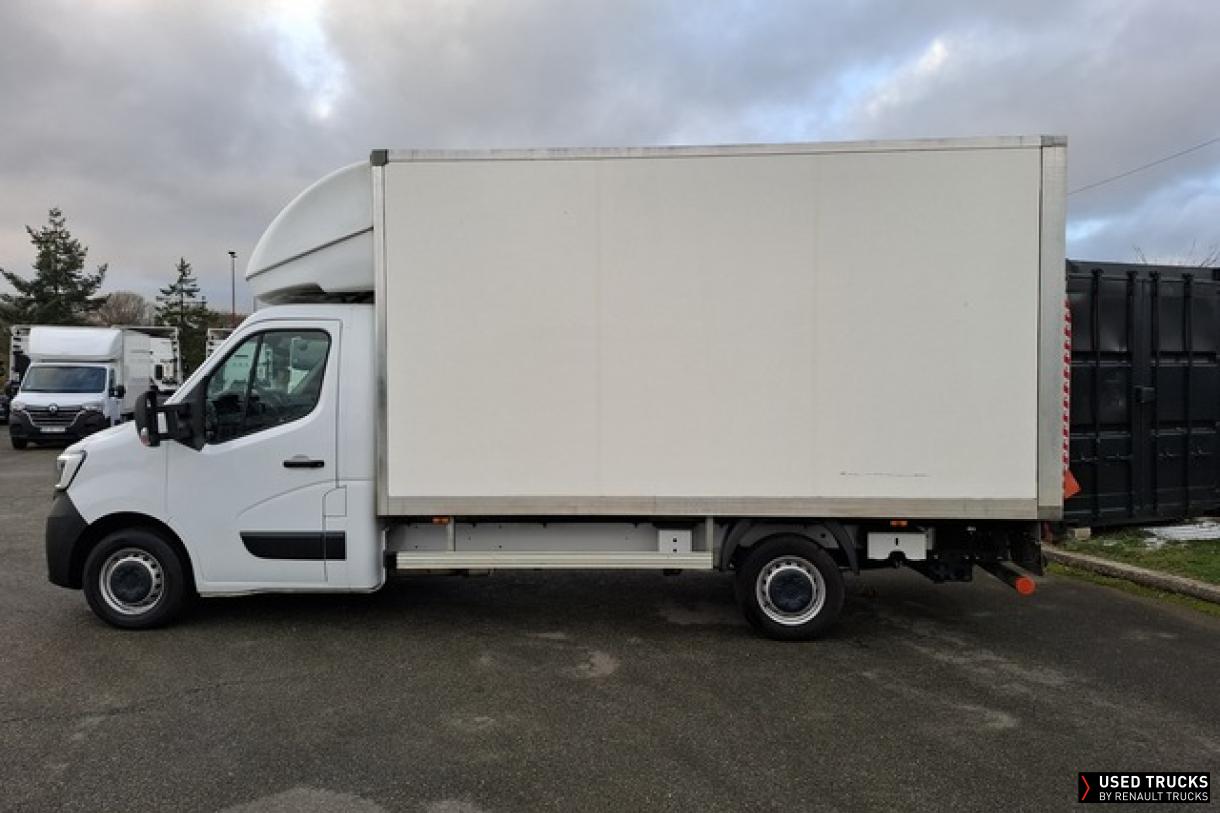Renault Master 145