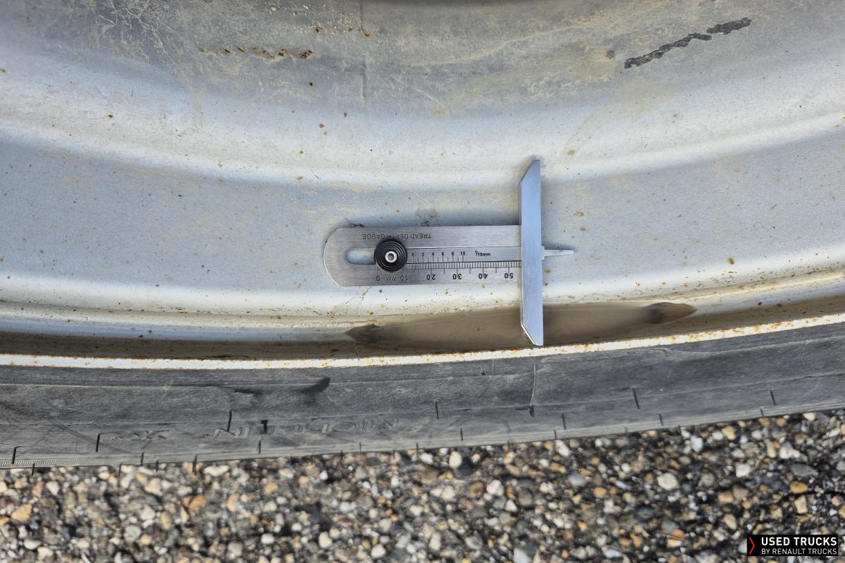 Renault Trucks Premium Distribution 380