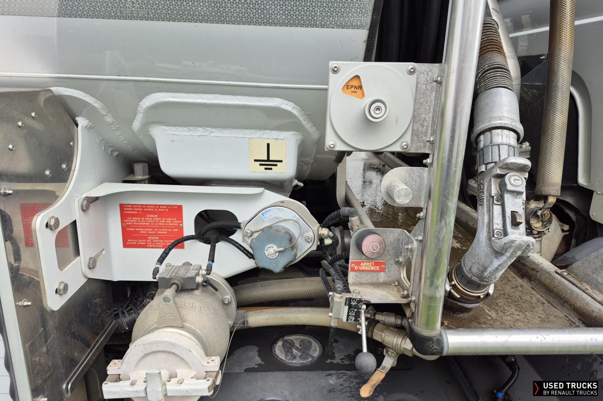 Renault Trucks Premium Distribution 380