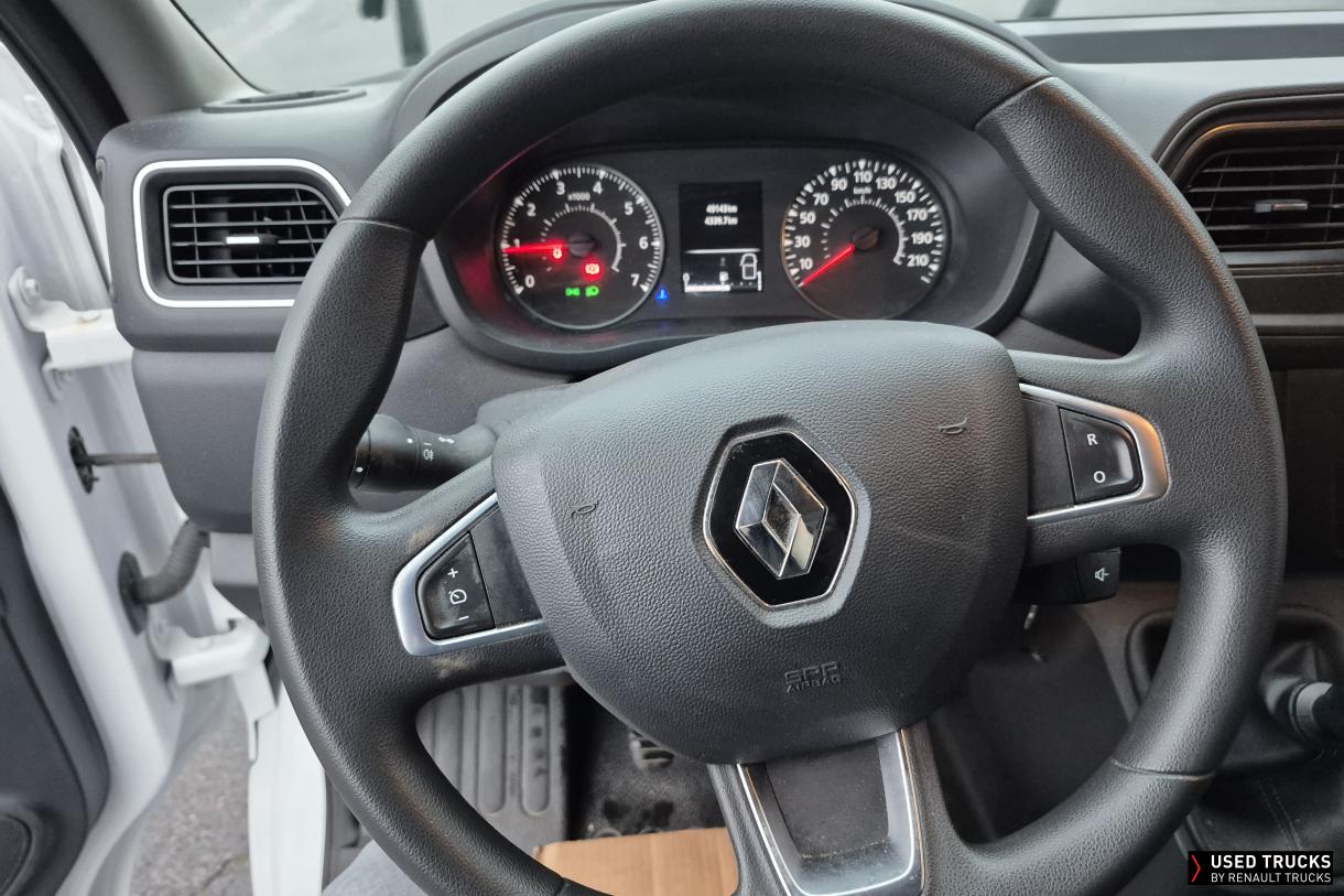 Renault Trucks Master 135