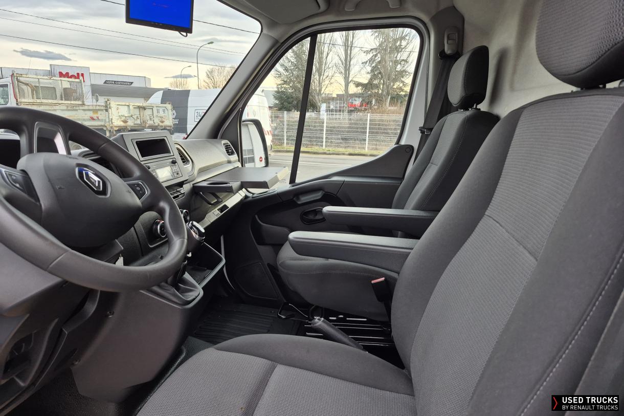 Renault Trucks Master 145