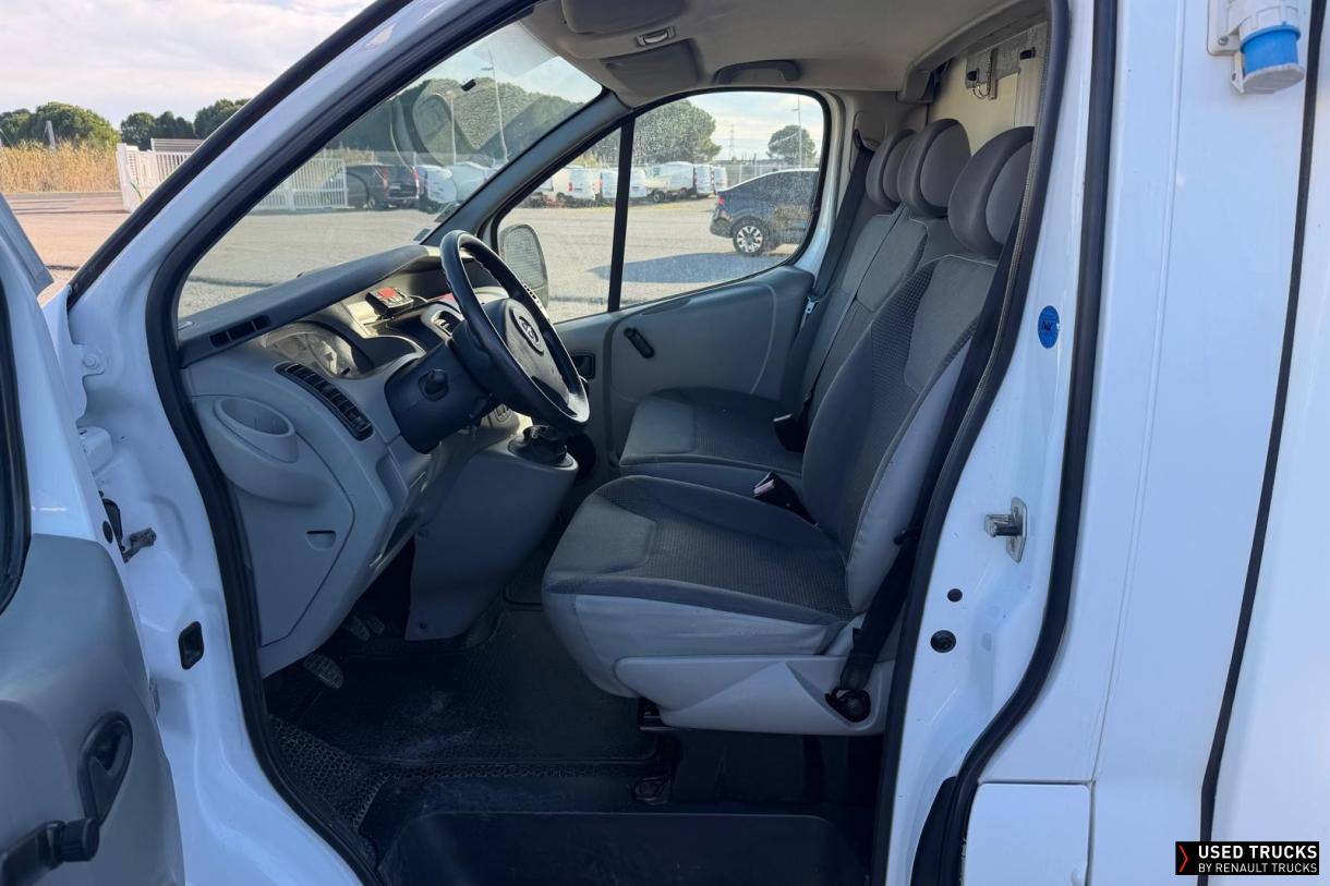 Opel Vivaro 115