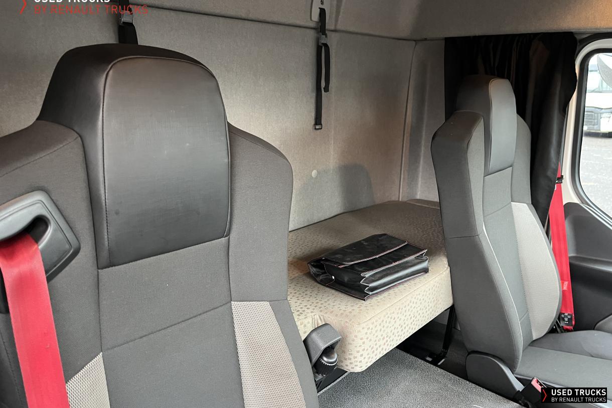 Renault Trucks D 240