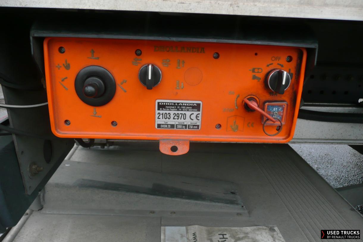 Renault Trucks D Wide 320