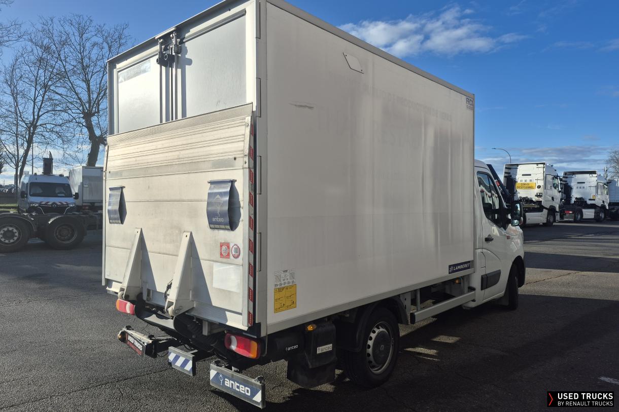 Renault Trucks Master 145