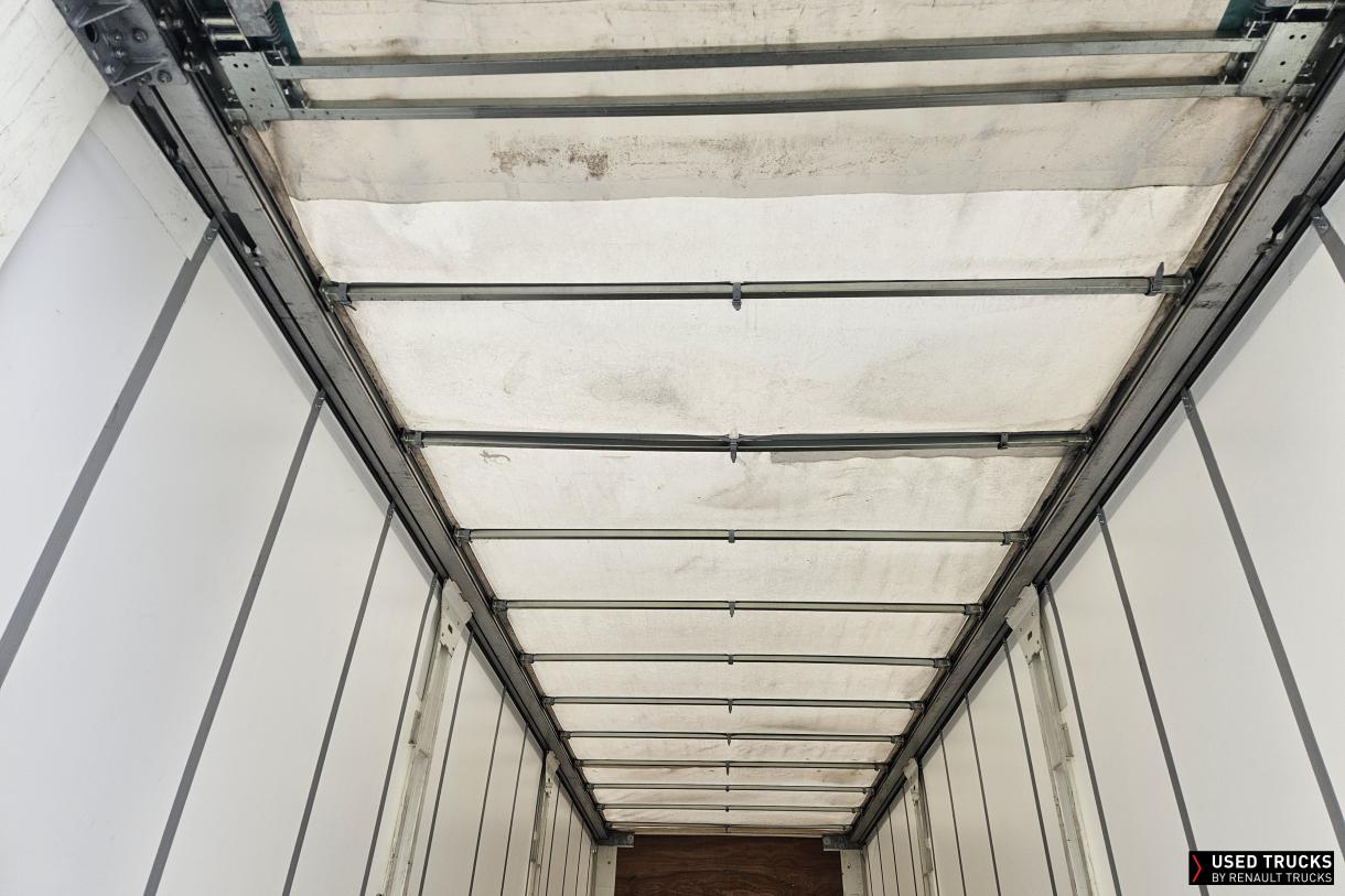 Renault Trucks D Wide 320