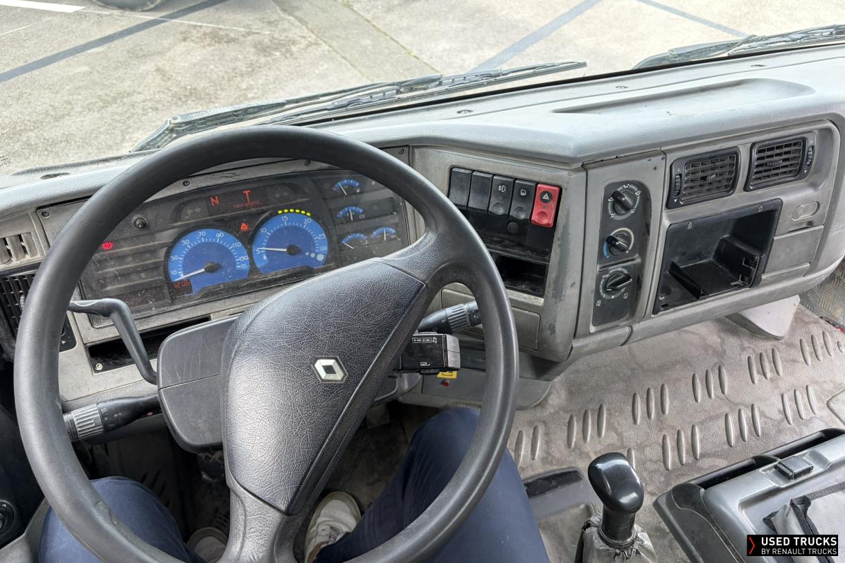 Renault Trucks Premium 270