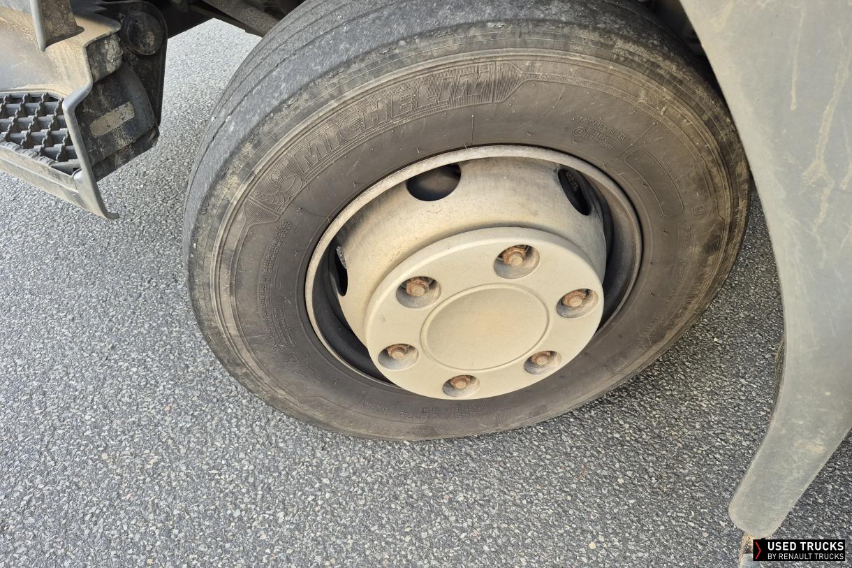 Renault Trucks D 210