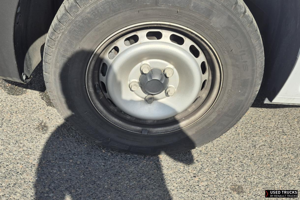 Renault Trucks Master 145