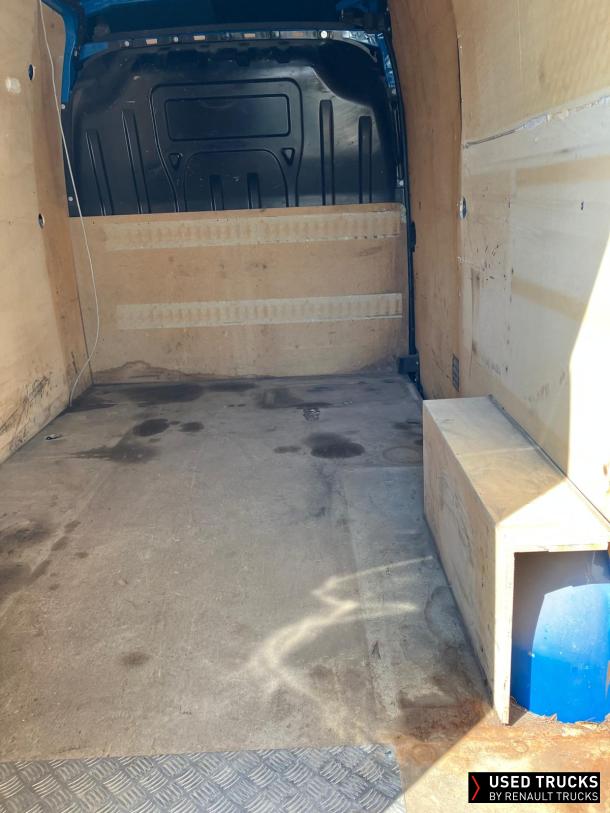 Renault Trucks Master 145