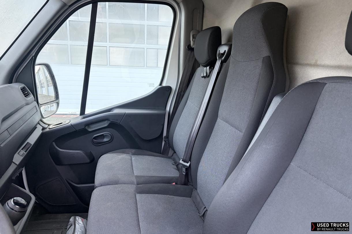 Nissan Interstar 150