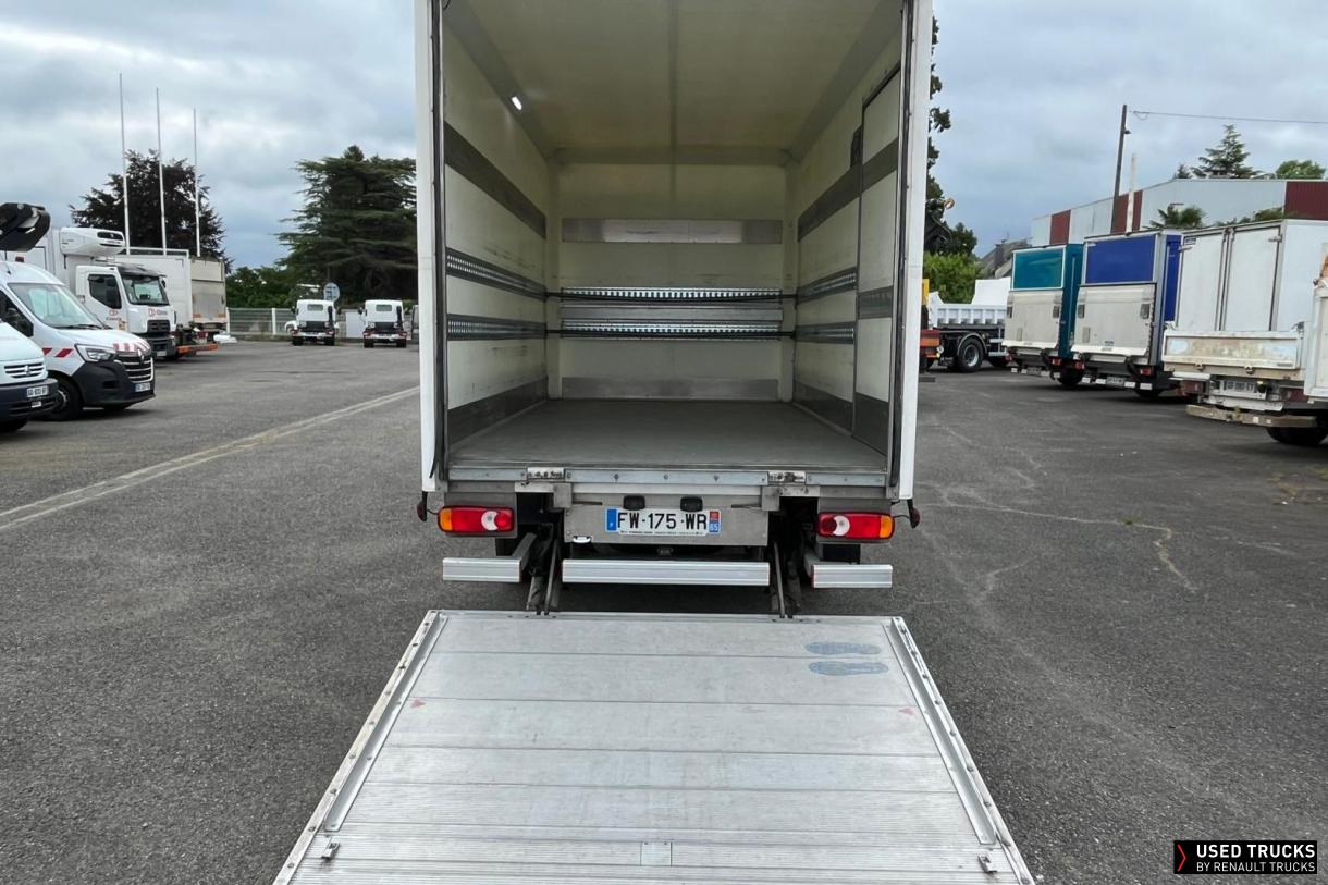 Renault Trucks Master 145