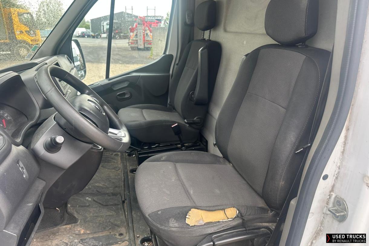 Renault Trucks Master 145