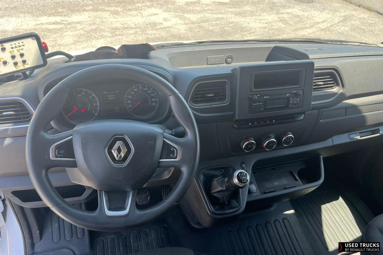Renault Trucks Master 145