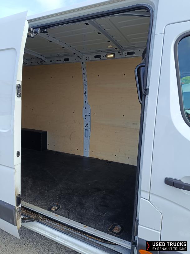 Renault Master 180