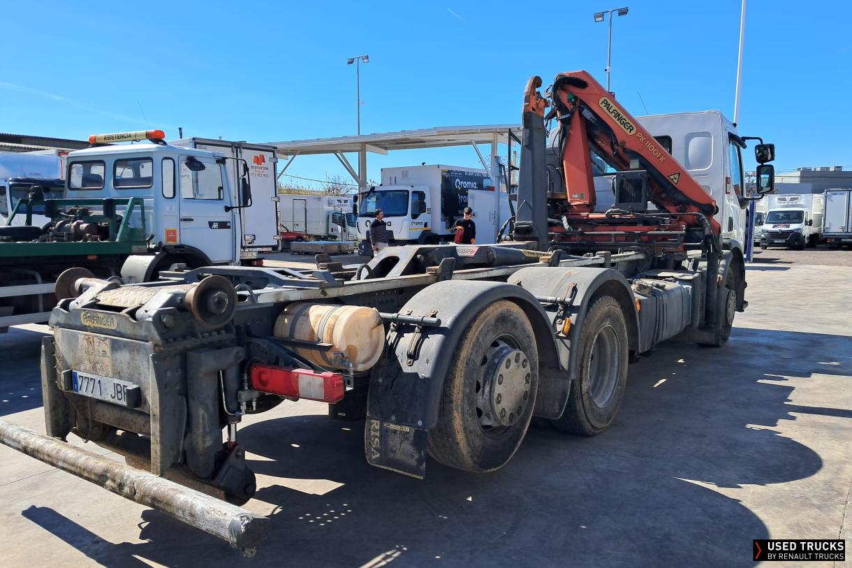 Renault Trucks D Wide 320