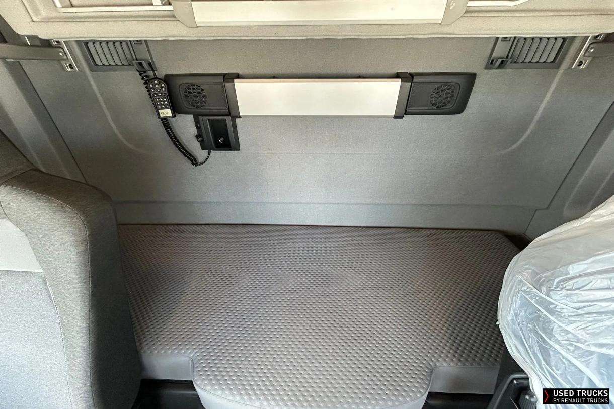 Renault Trucks T High 