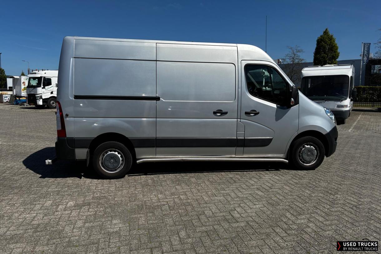 Renault Trucks Master 150