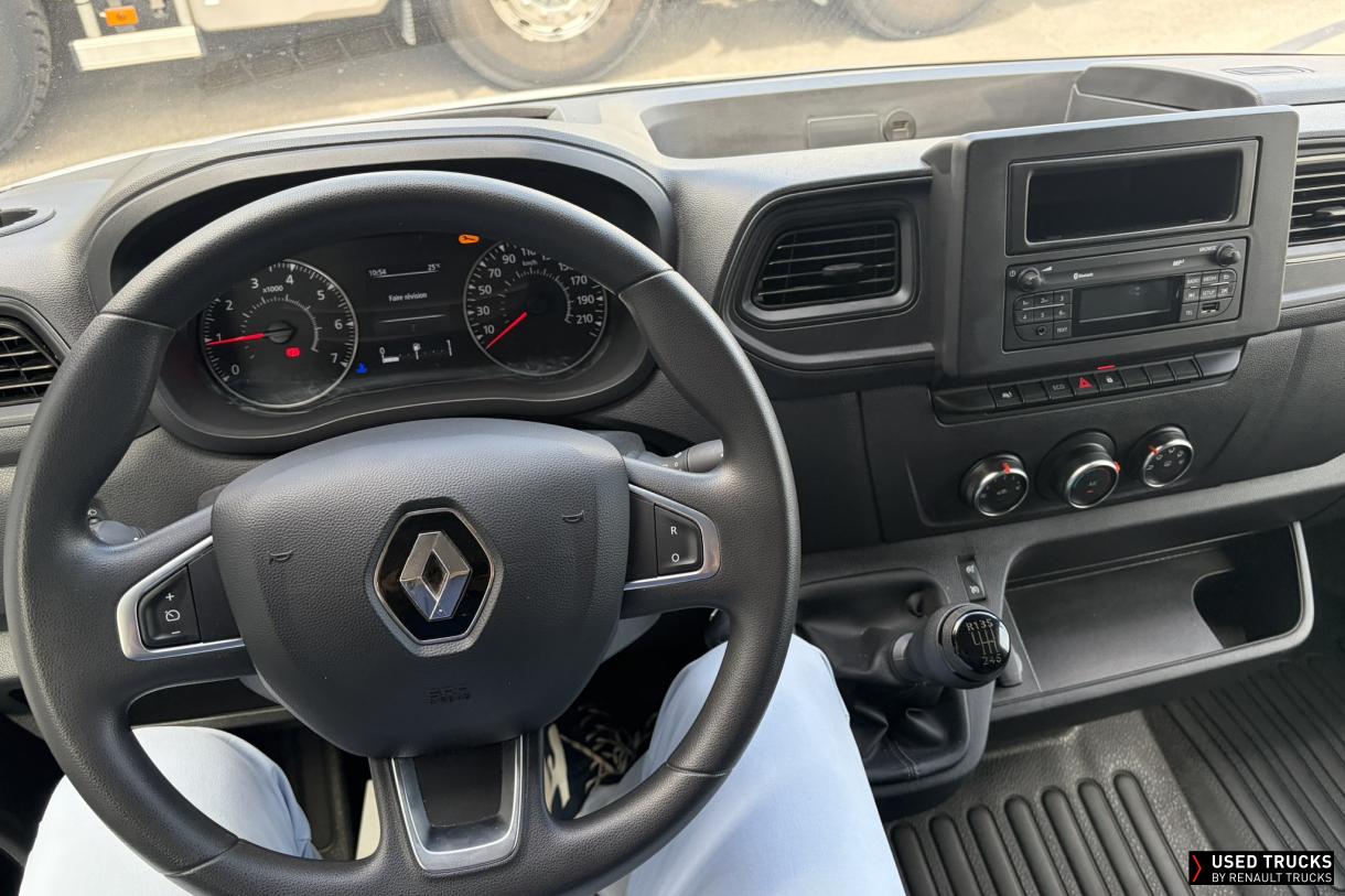 Renault Trucks Master 135