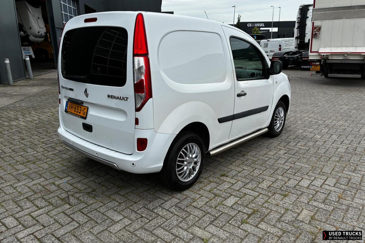 Renault Trucks Kangoo 75