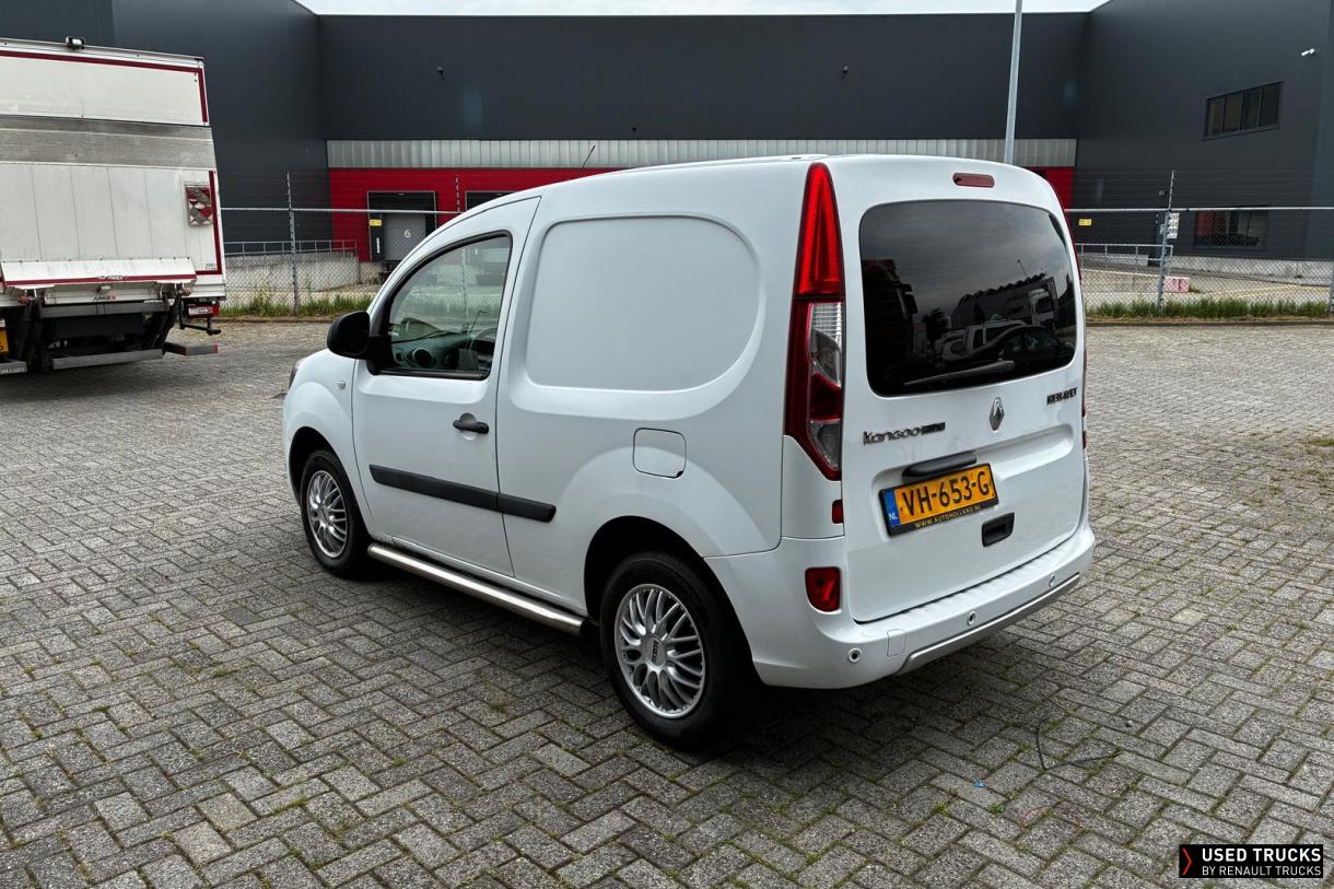 Renault Trucks Kangoo 75