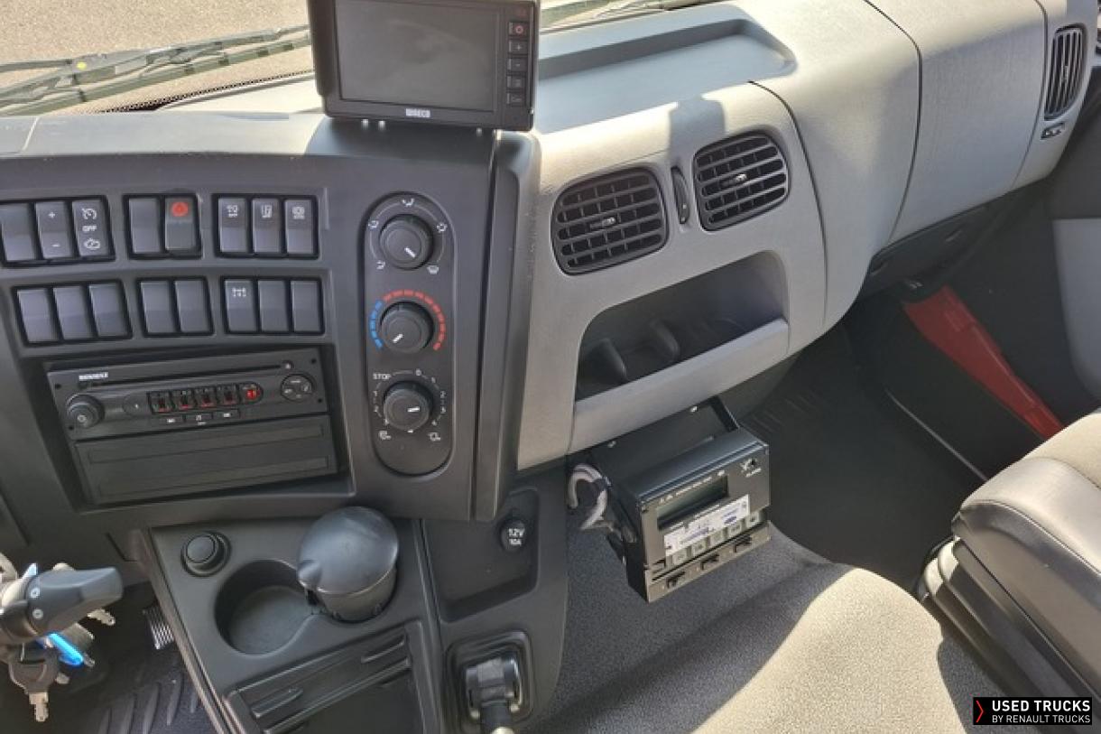 Renault Trucks D 240