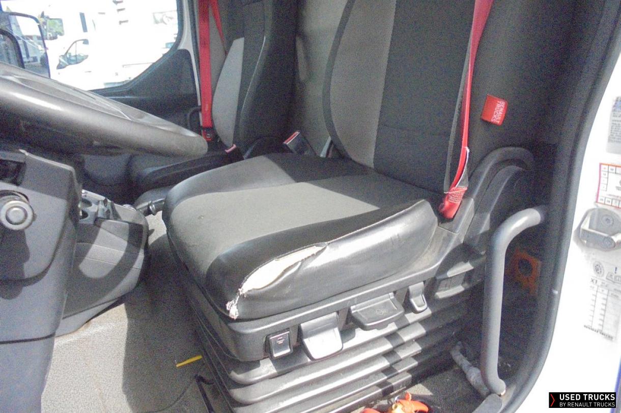Renault Trucks D 210