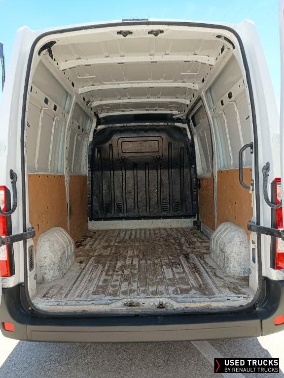 Renault Trucks Master 135