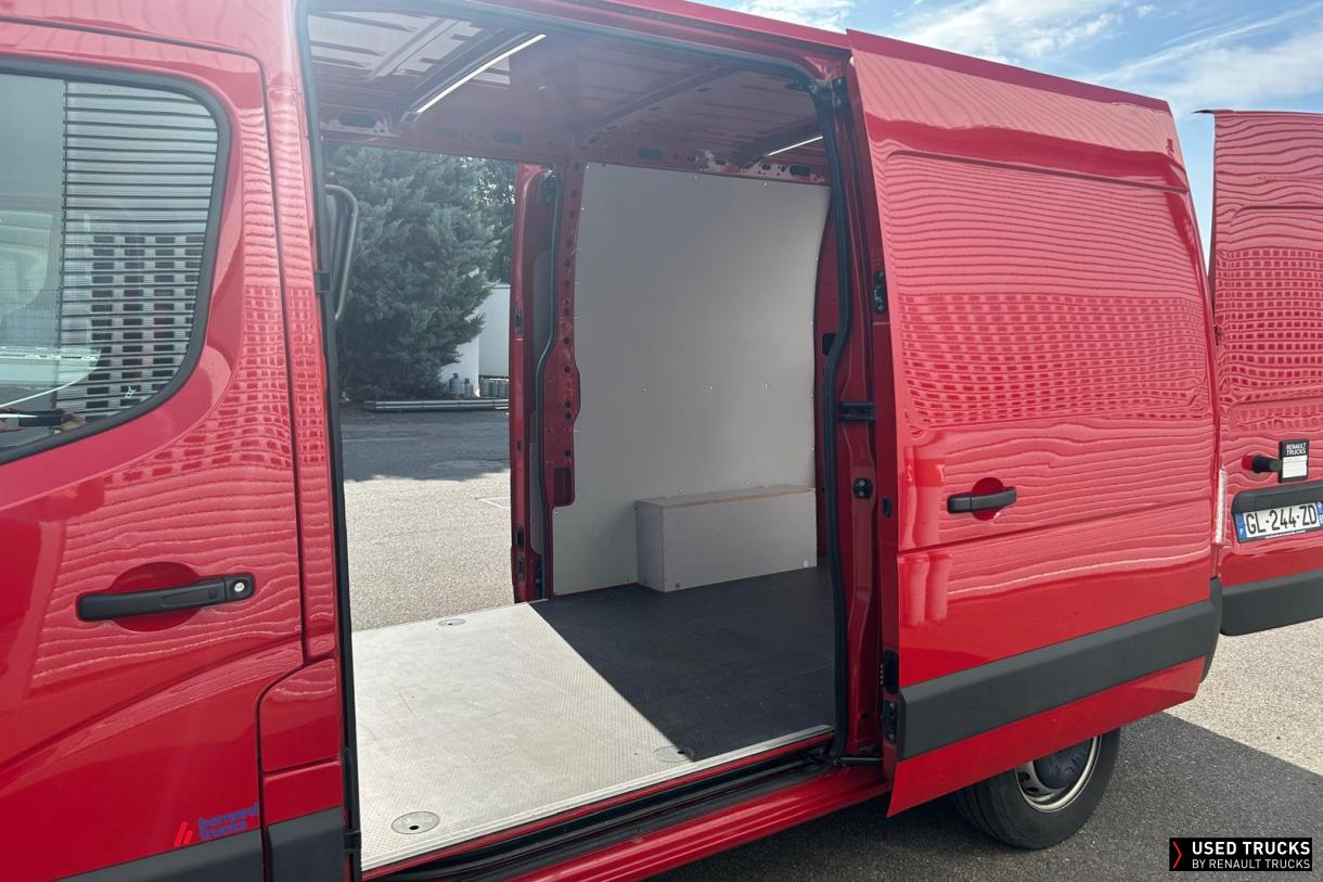 Renault Trucks Master 145