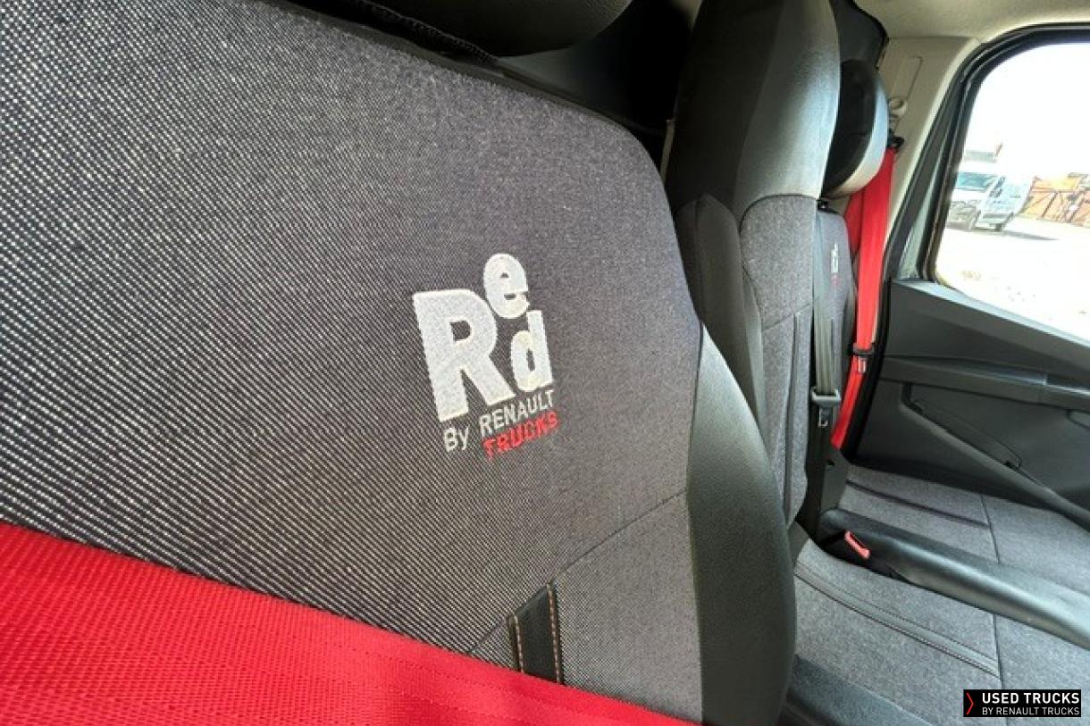 Renault Trucks Trafic 145