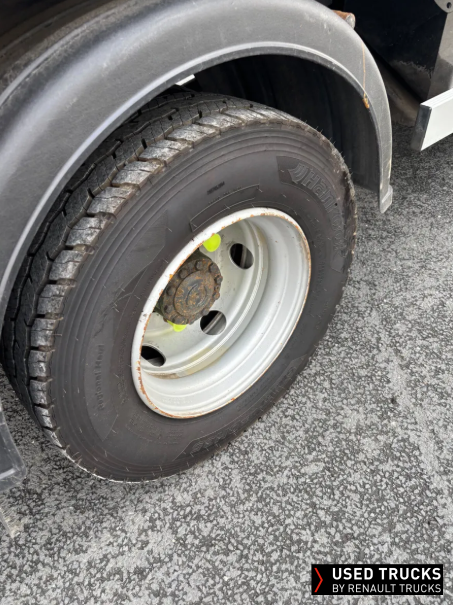 Renault Trucks D 210