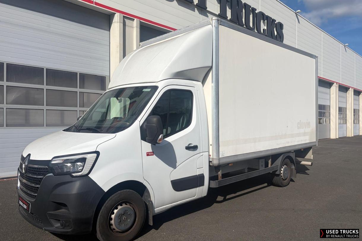 Renault Trucks Master 135