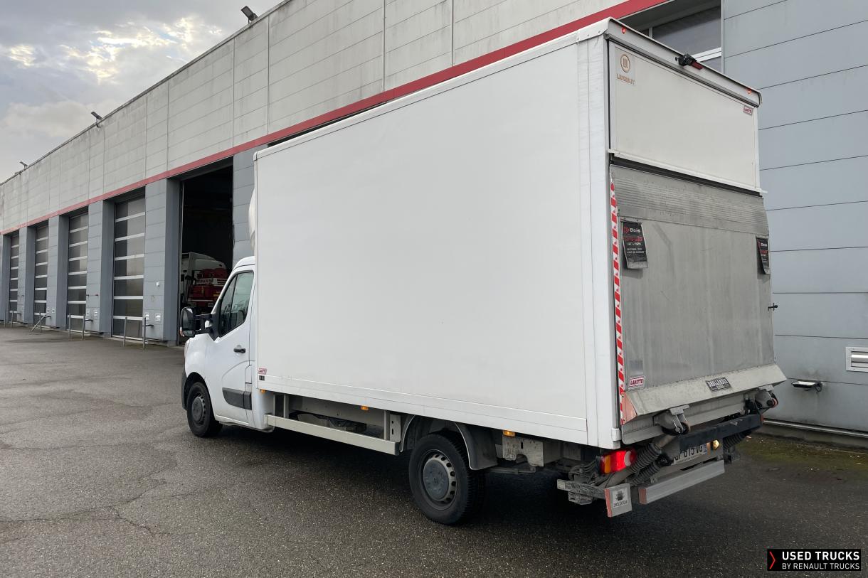 Renault Master 145