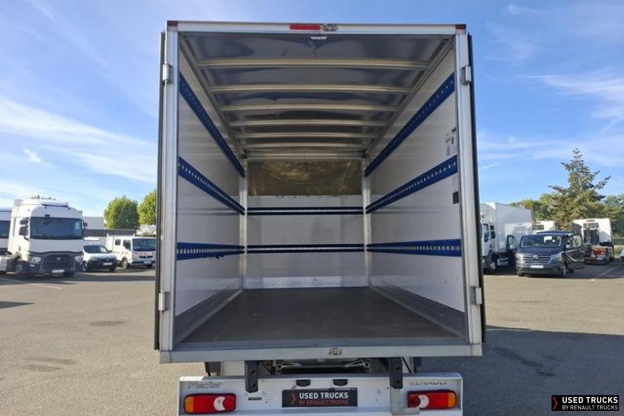 Renault Master 145