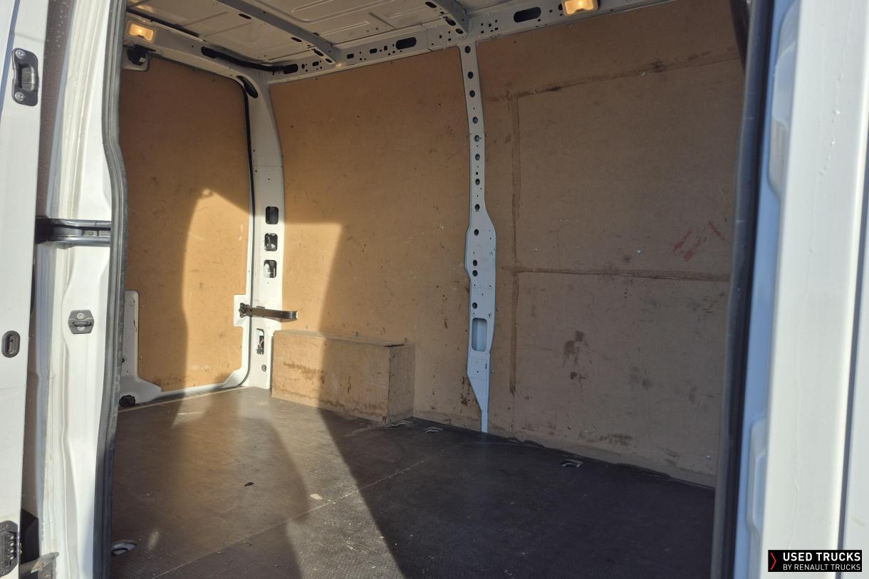 Renault Master 130
