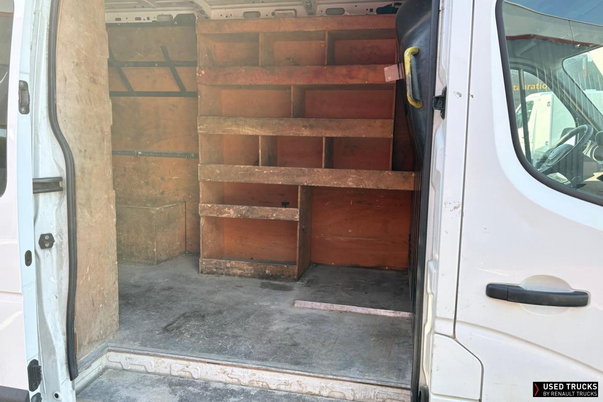 Renault Trucks Master 145