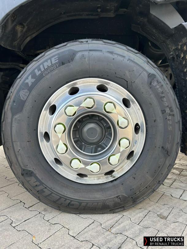 Renault Trucks T 440