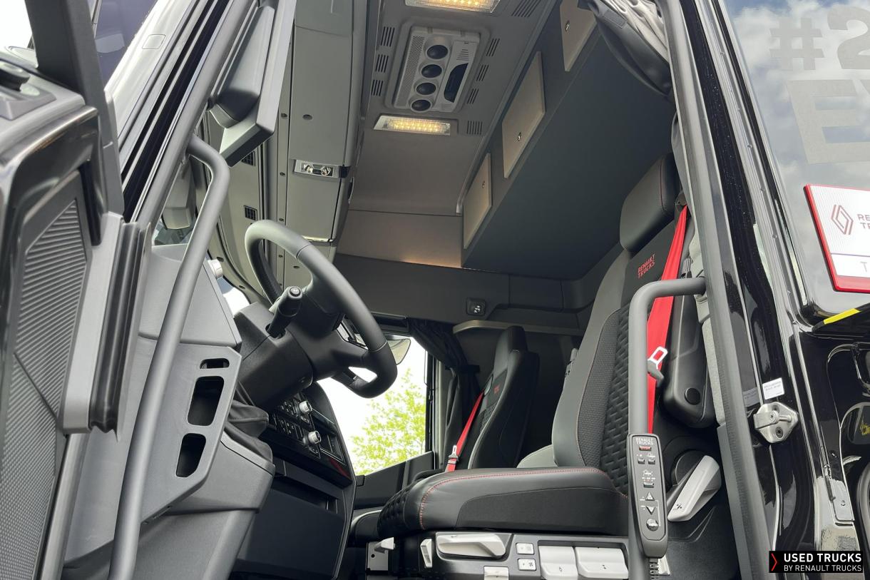 Renault Trucks T High 